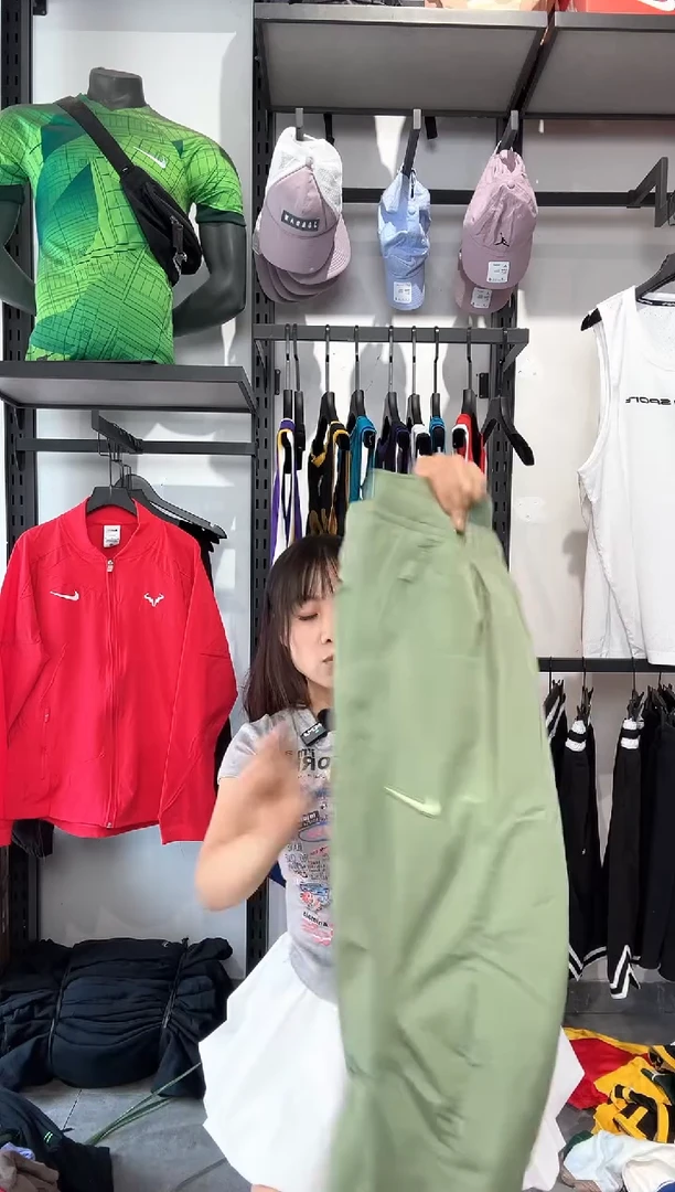 1652编码 瑕疵修复以直播间讲解为准 尺码