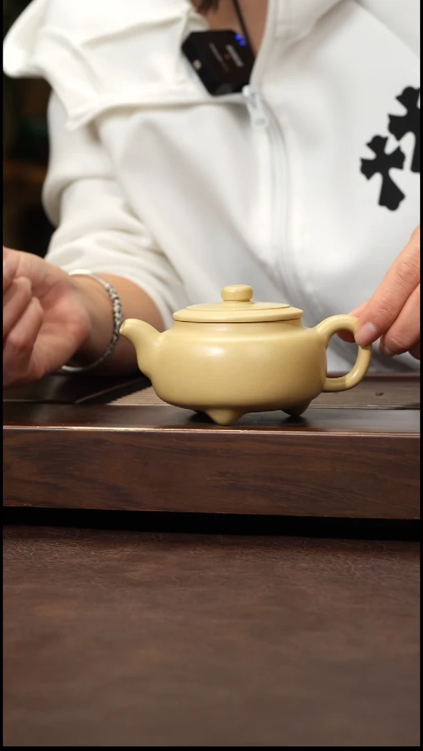 茶壶紫砂本绿三足180cc左右