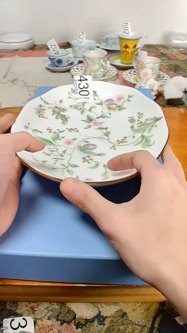 瓷片生**?小淼海外陶瓷工艺品