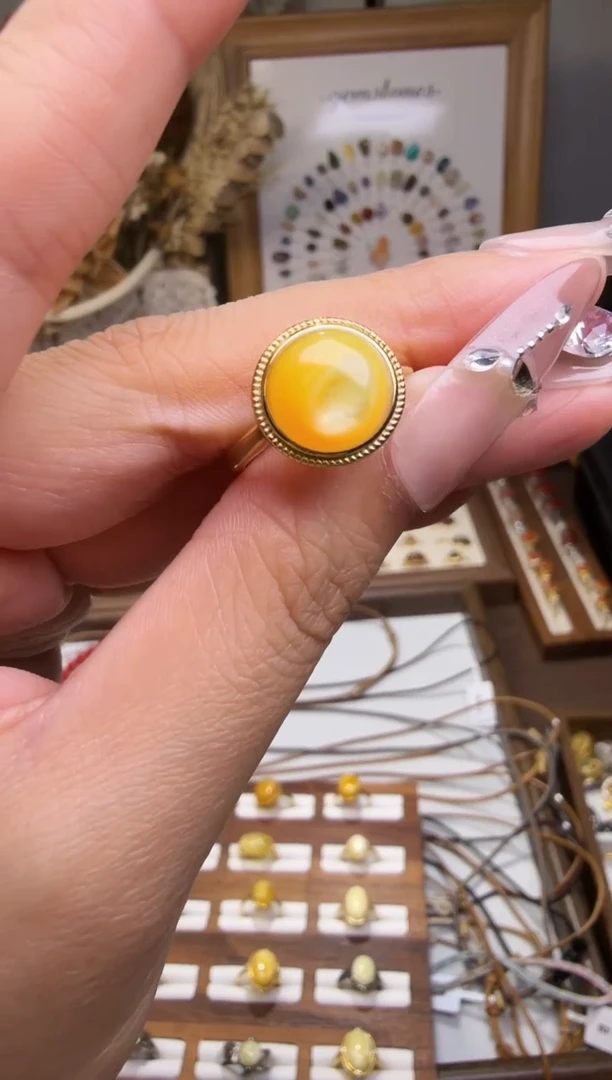 水晶摆件未镶嵌戒指