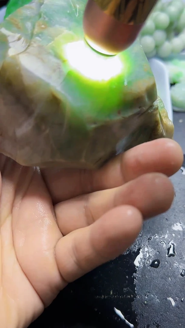 未镶嵌挂件翡翠老**鱼211