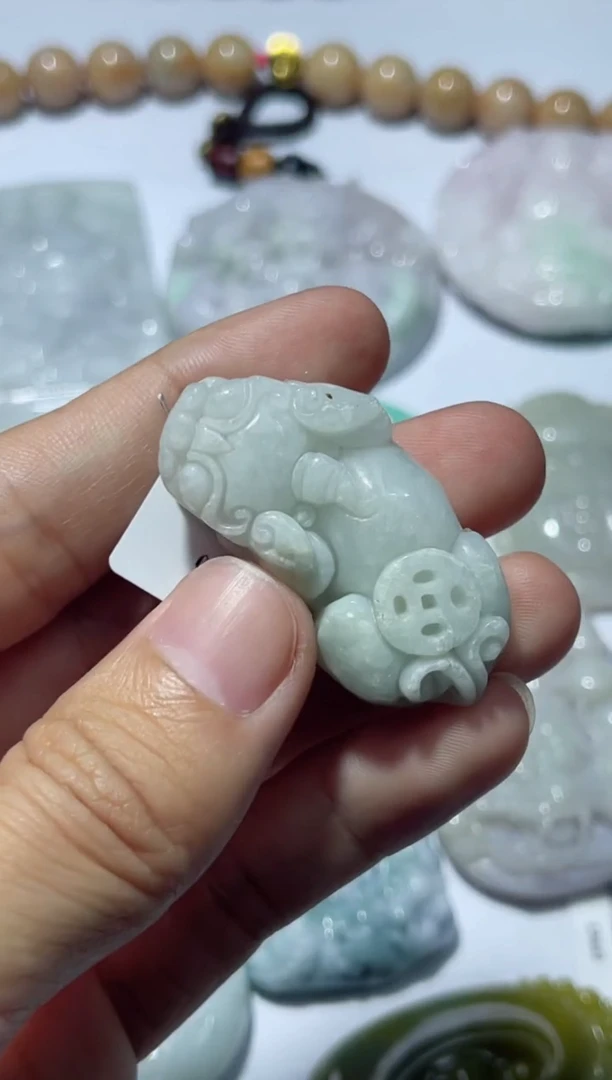 【闪购商品】翡翠颈饰未镶嵌00013084