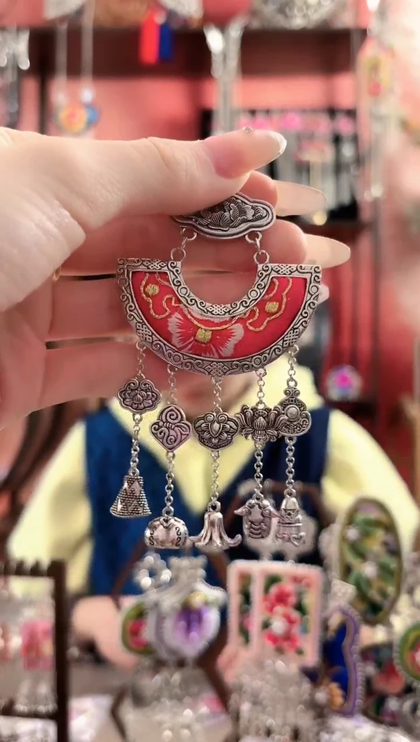 织绣云织谣民族风精美饰品   208+链子