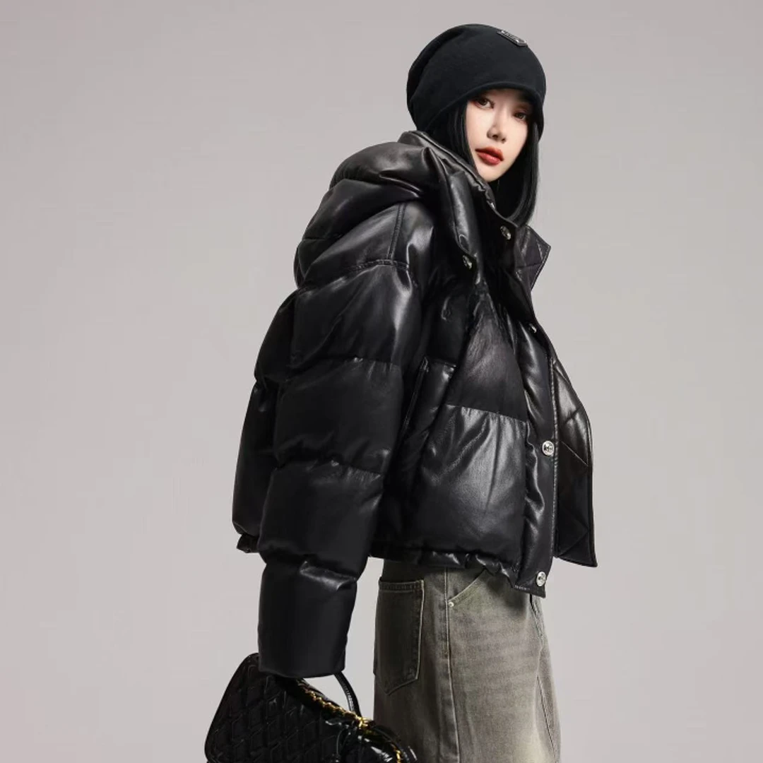 6239时尚大码羽绒服黑色百搭休闲拼皮款保暖微胖女生不臃肿羽绒服