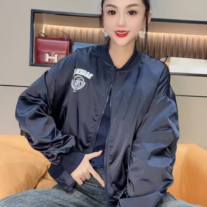 1226#洋气刺绣棒球服外套 (衣长58cm左右)