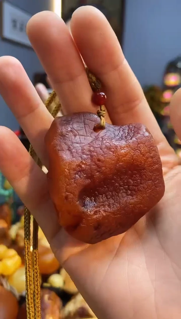 琥珀颈饰未镶嵌吊坠