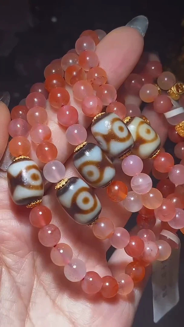 玛瑙/玉髓手串未镶嵌熊猫三y手串多样性发一个