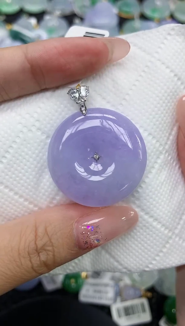颈饰18K金镶嵌翡翠1111111111