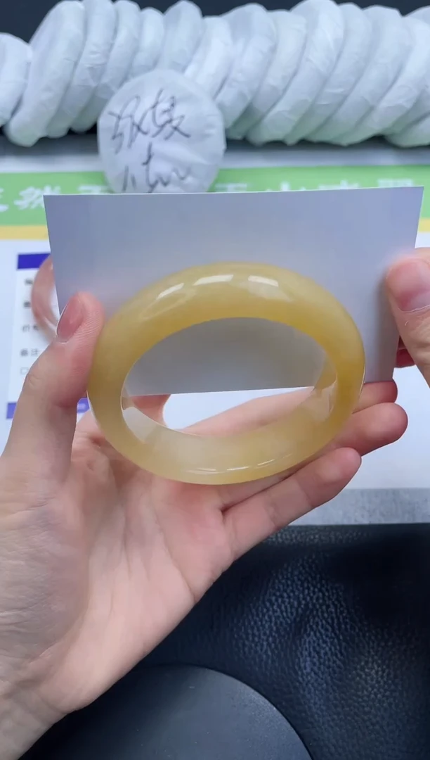 【闪购商品】石英质玉手镯未镶嵌A131-59+