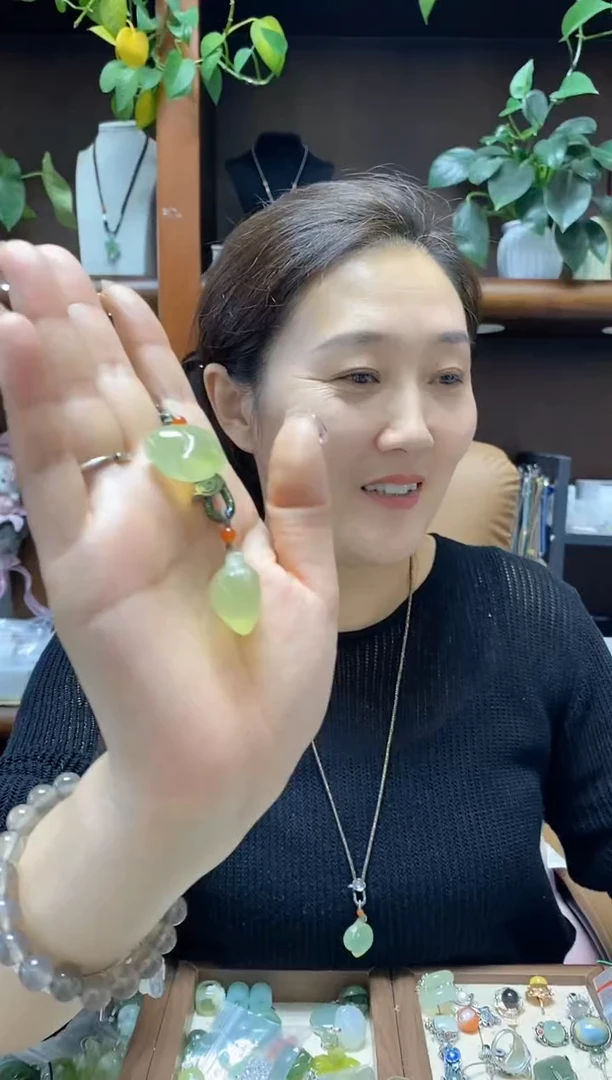 未镶嵌岫玉吊坠多样性发货其中发一