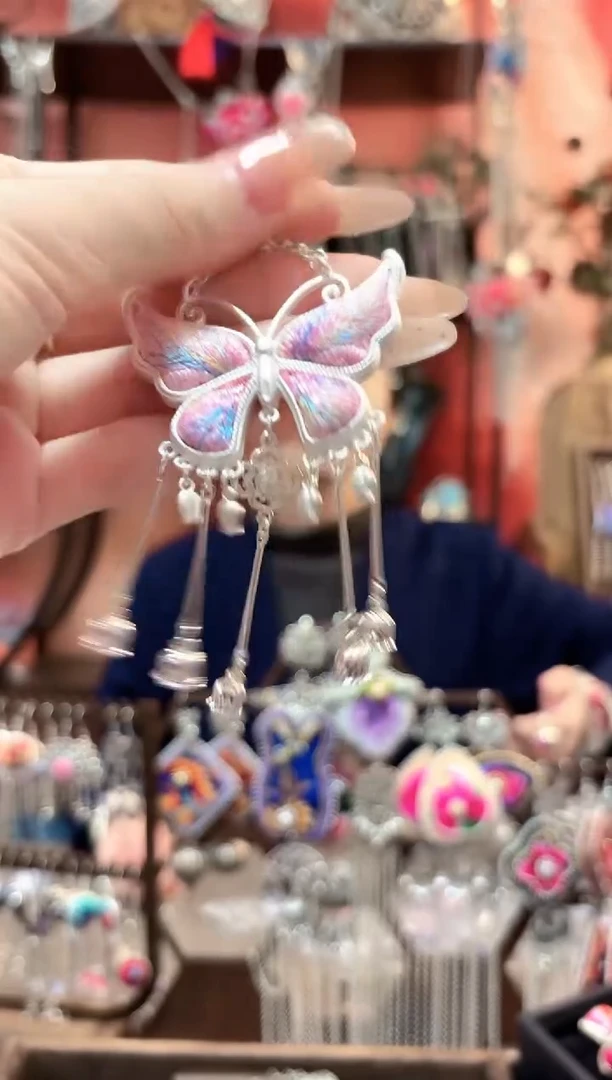 织绣云织谣民族风精美饰品 314