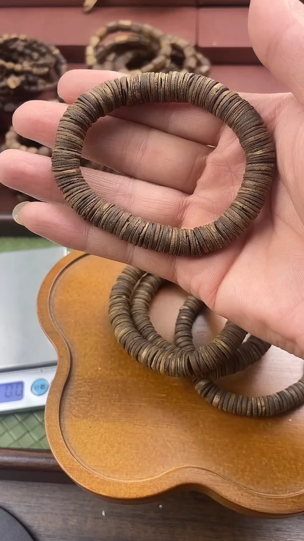 沉香手串海南鹦哥岭