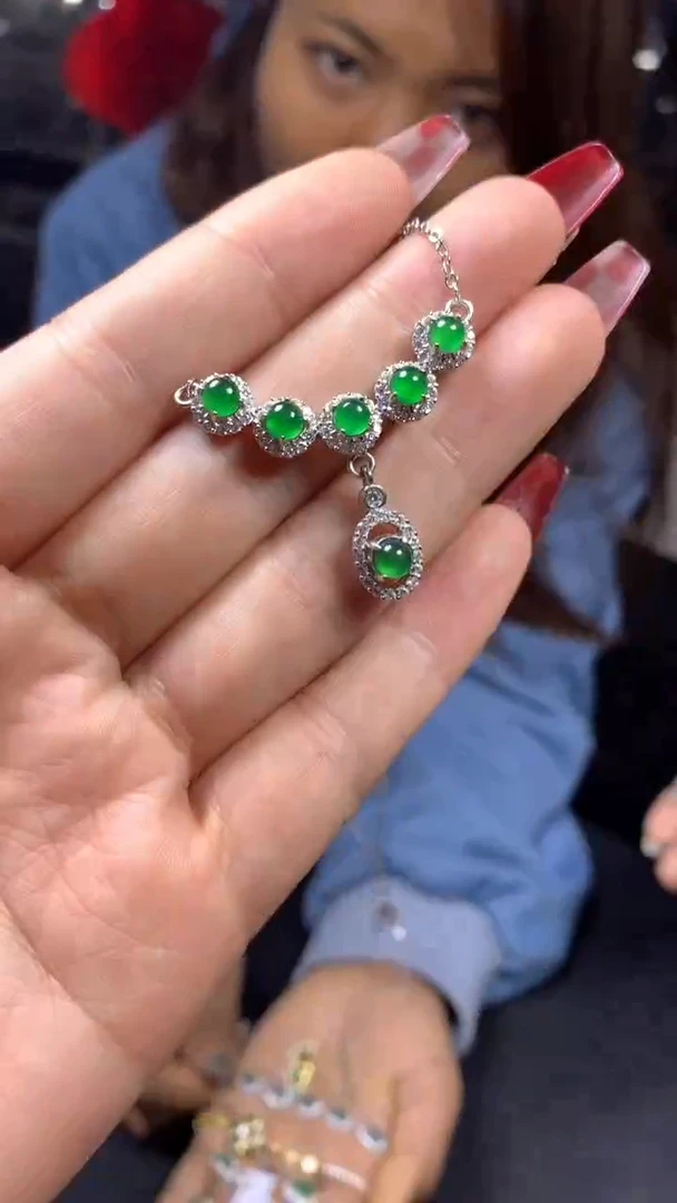 【闪购商品】翡翠项链未镶嵌0095512794多样性发一