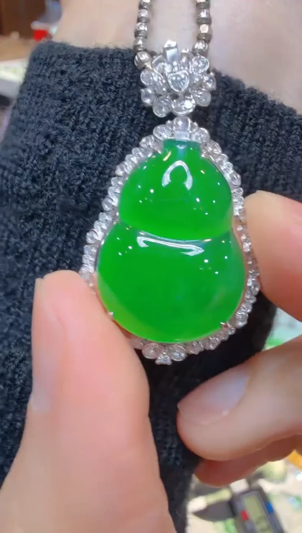 吊坠(不含链)18K金镶嵌翡翠多样性团购发一件