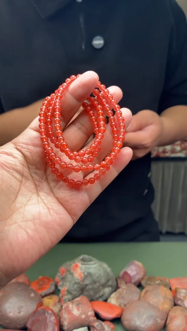 未镶嵌手链南红玛瑙多圈手串一条约5mm多样性发货