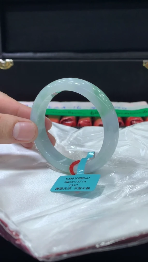 未镶嵌手镯翡翠翡翠手镯