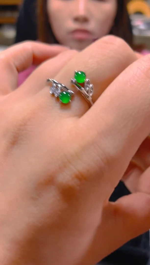 未镶嵌戒指翡翠多样性发一