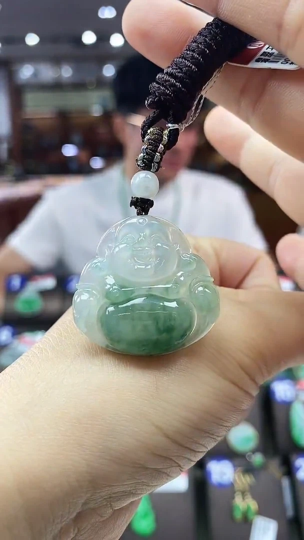 颈饰未镶嵌翡翠佛公