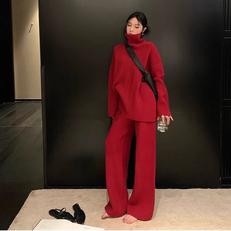 韩版气质时尚套装女装冬季洋气新年红色高领针织毛衣阔腿裤两件套
