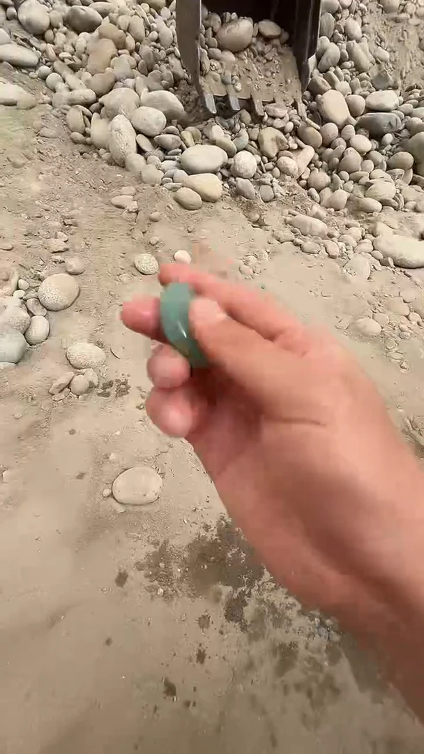 颈饰未镶嵌和田玉004