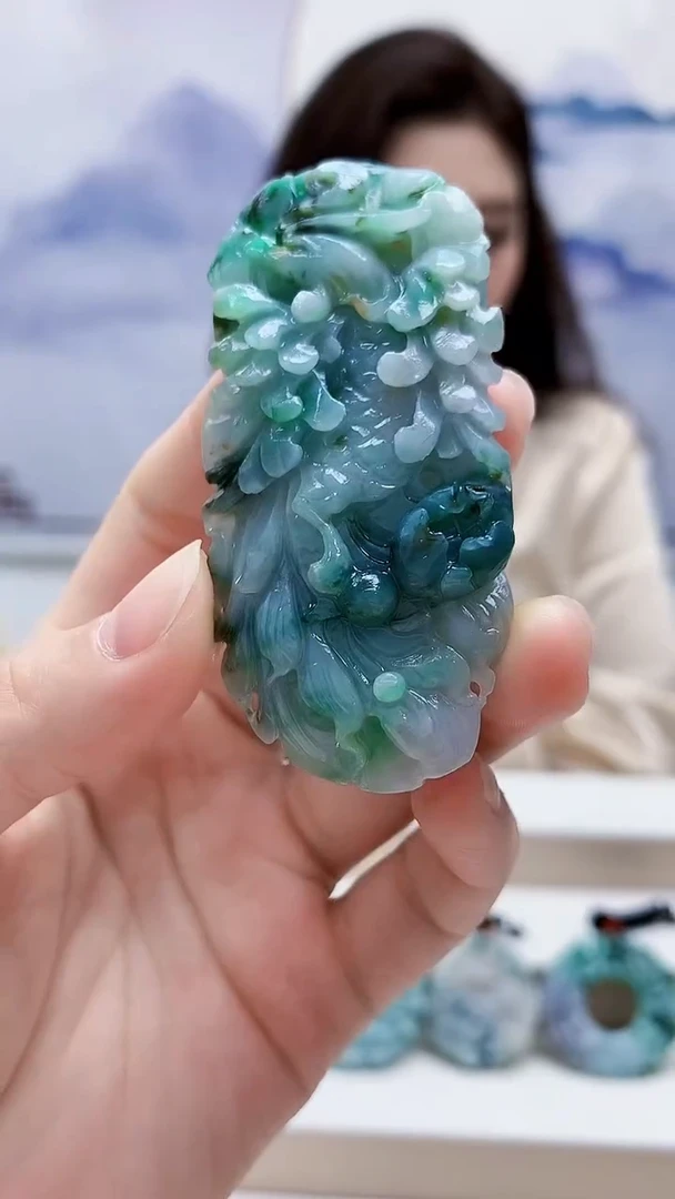 未镶嵌定制翡翠4829lr-毛货挂件50