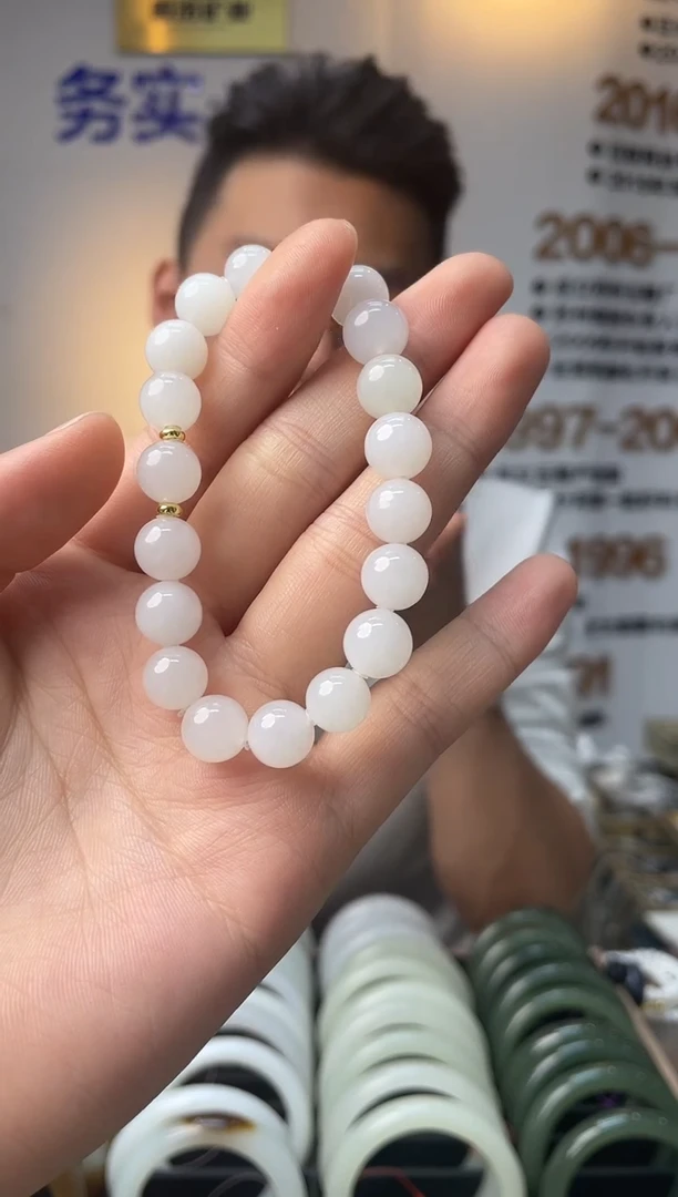 未镶嵌手串和田玉白玉卡10mm手串一条