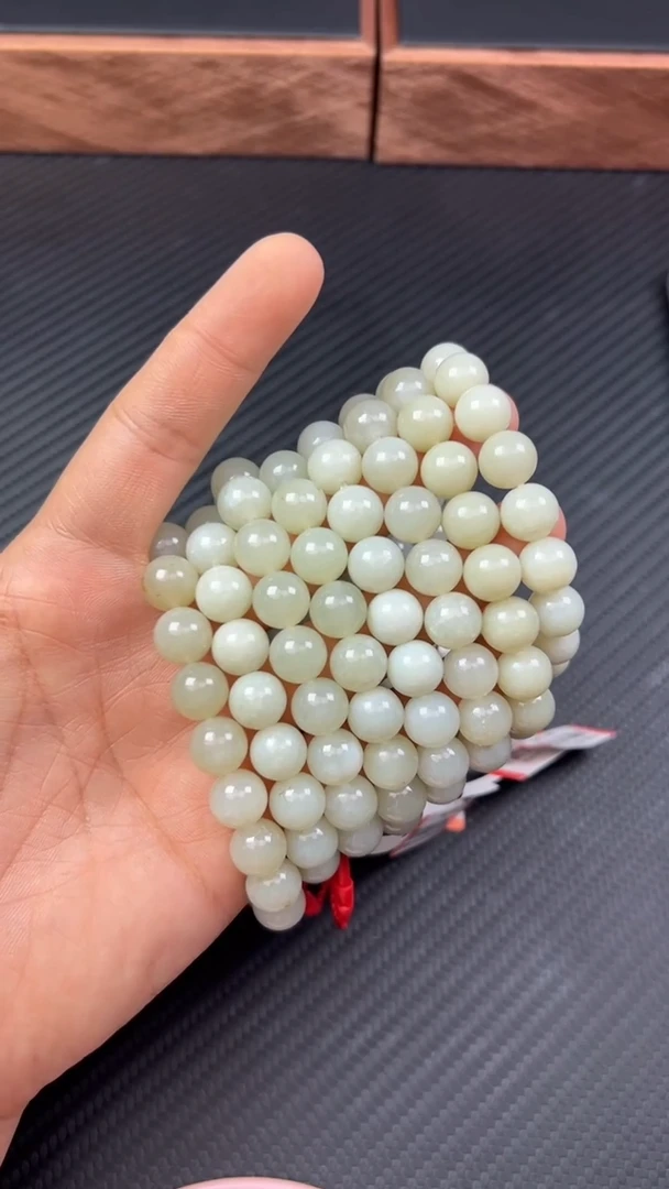 【闪购商品】和田玉手串未镶嵌且末微色差多样性发货 拍一发一