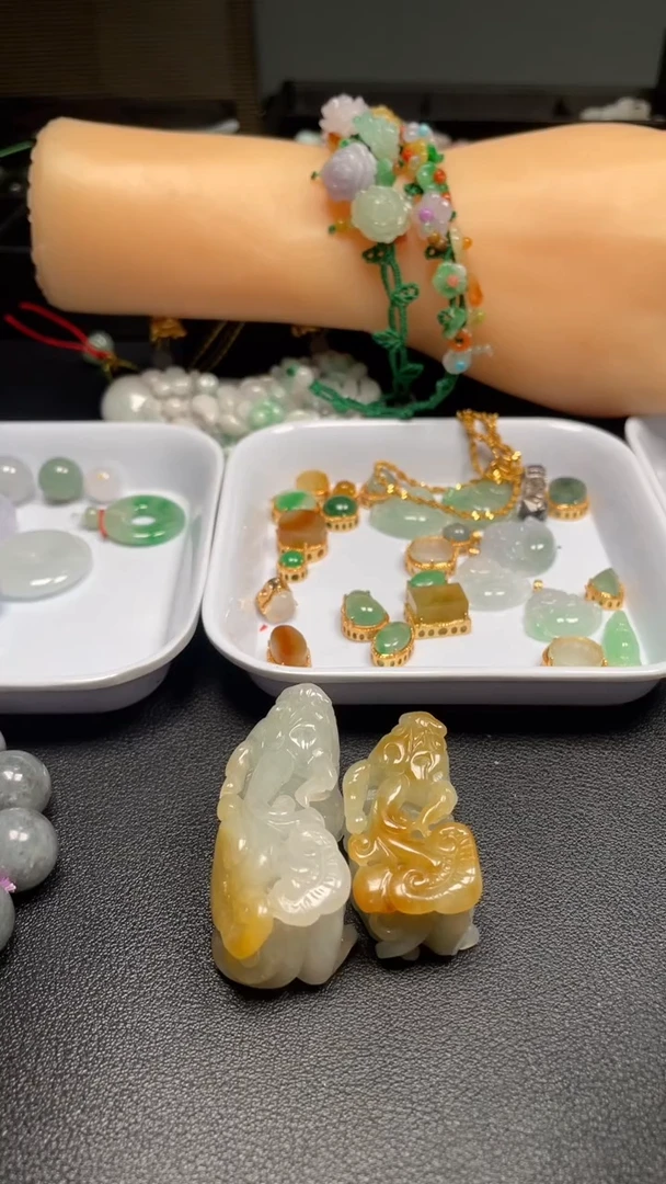 颈饰未镶嵌翡翠天然缅甸翡翠A货