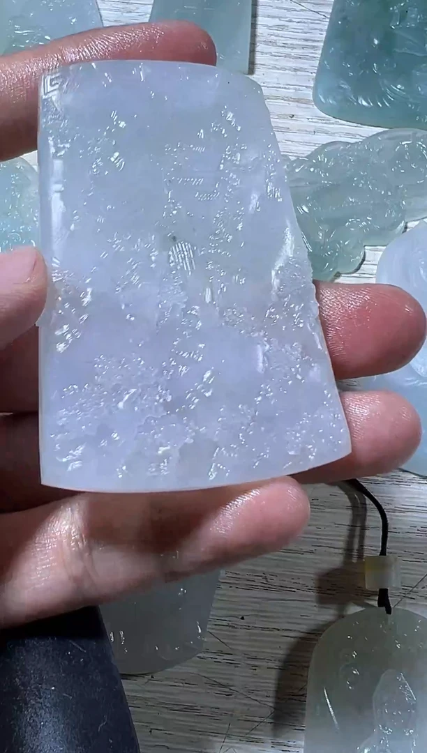 未镶嵌定制翡翠挂件