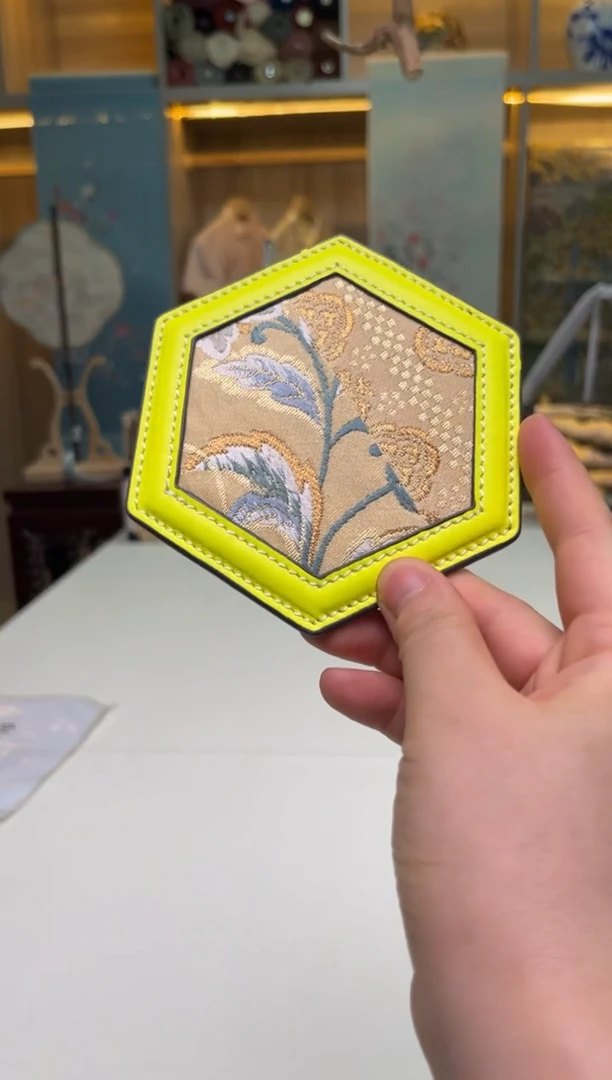 织绣满*手工织锦正绢面料