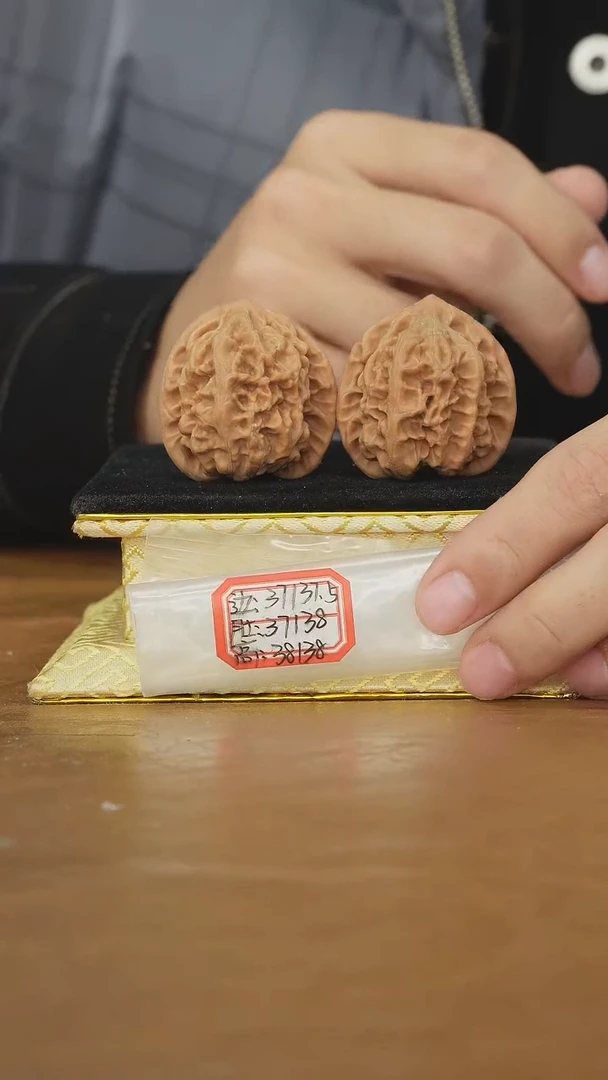 把件文玩核桃马蹄