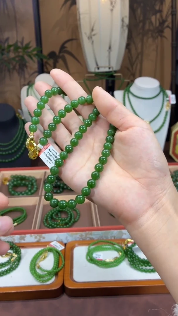 颈饰未镶嵌和田玉（碧玉）8阳绿无矿锁骨链