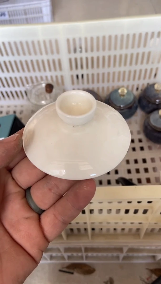 杯无运费险有瑕疵的摄影的产品有使用过的痕迹有点脏介意勿拍