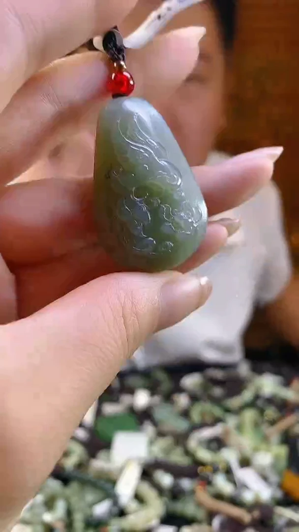 和田玉未镶嵌颈饰多样性发货，拍一发一