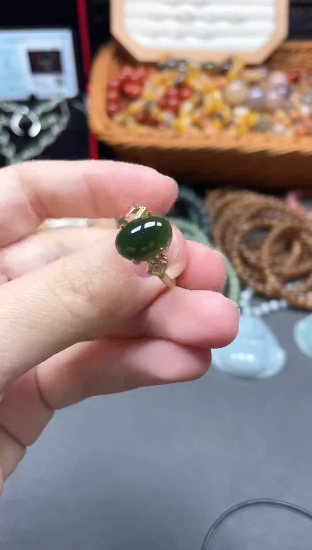 未镶嵌戒指和田玉（碧玉）多样性发货拍一发一