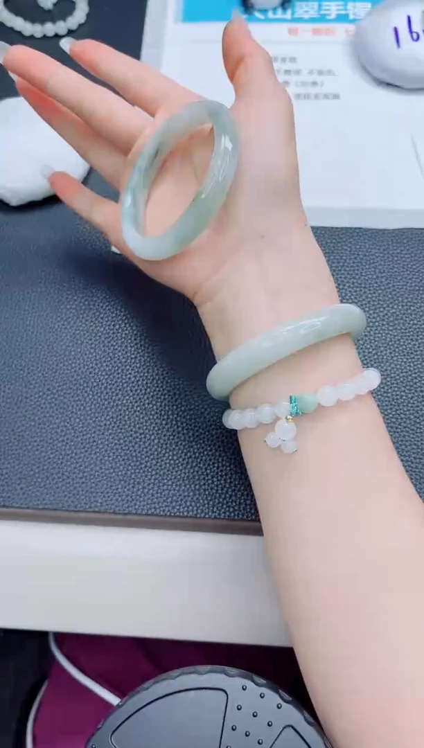 石英质玉手镯未镶嵌74-55