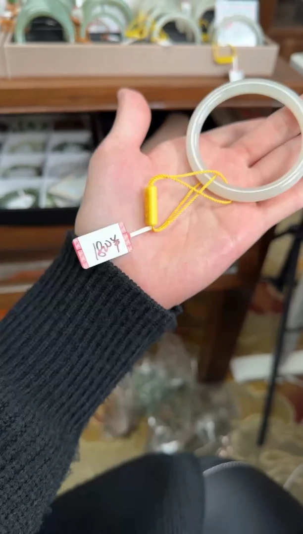 未镶嵌手镯和田玉54