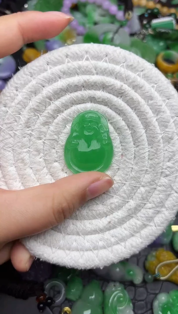 颈饰未镶嵌翡翠缅甸翡翠吊坠