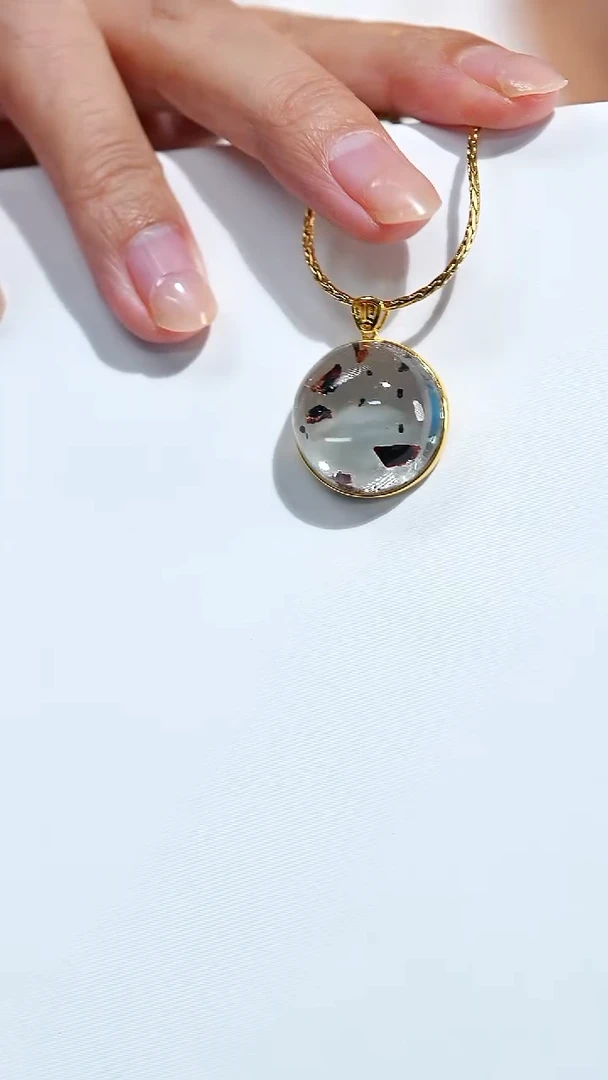 18K金镶嵌颈饰水晶S54041多样性发一水晶吊坠