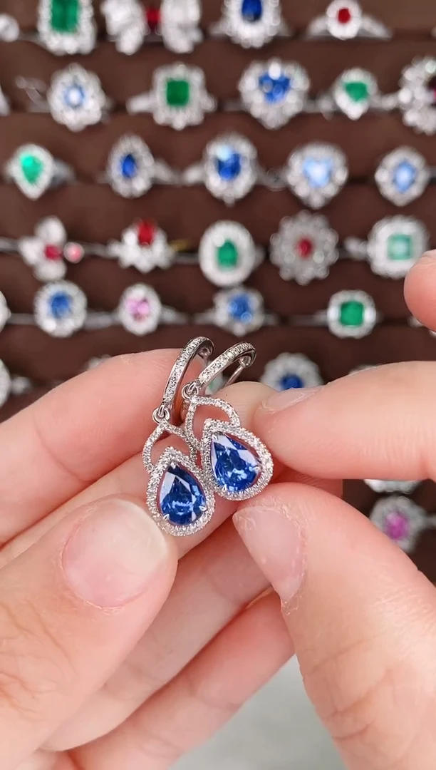 【闪购商品】蓝宝石18K金耳饰18K金镶嵌1