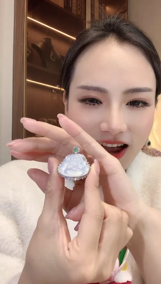 【闪购商品】翡翠吊坠(不含链)18K金镶嵌C50