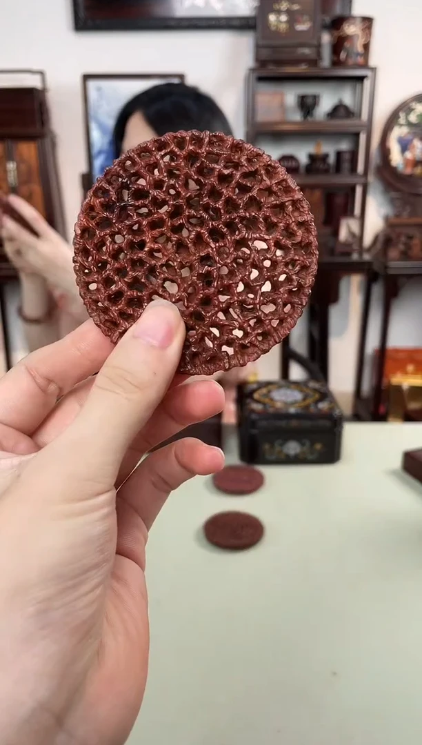 紫檀木类成套家具鬼工杯垫
