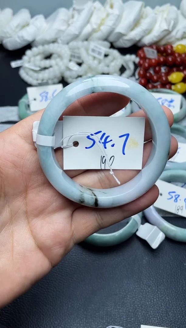 未镶嵌手镯翡翠190
