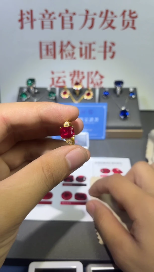 18K金镶嵌戒指红宝石戒指586