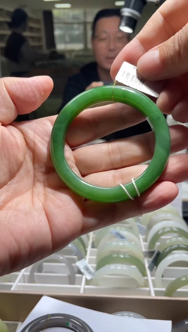 未镶嵌手镯和田玉57圈口 0157