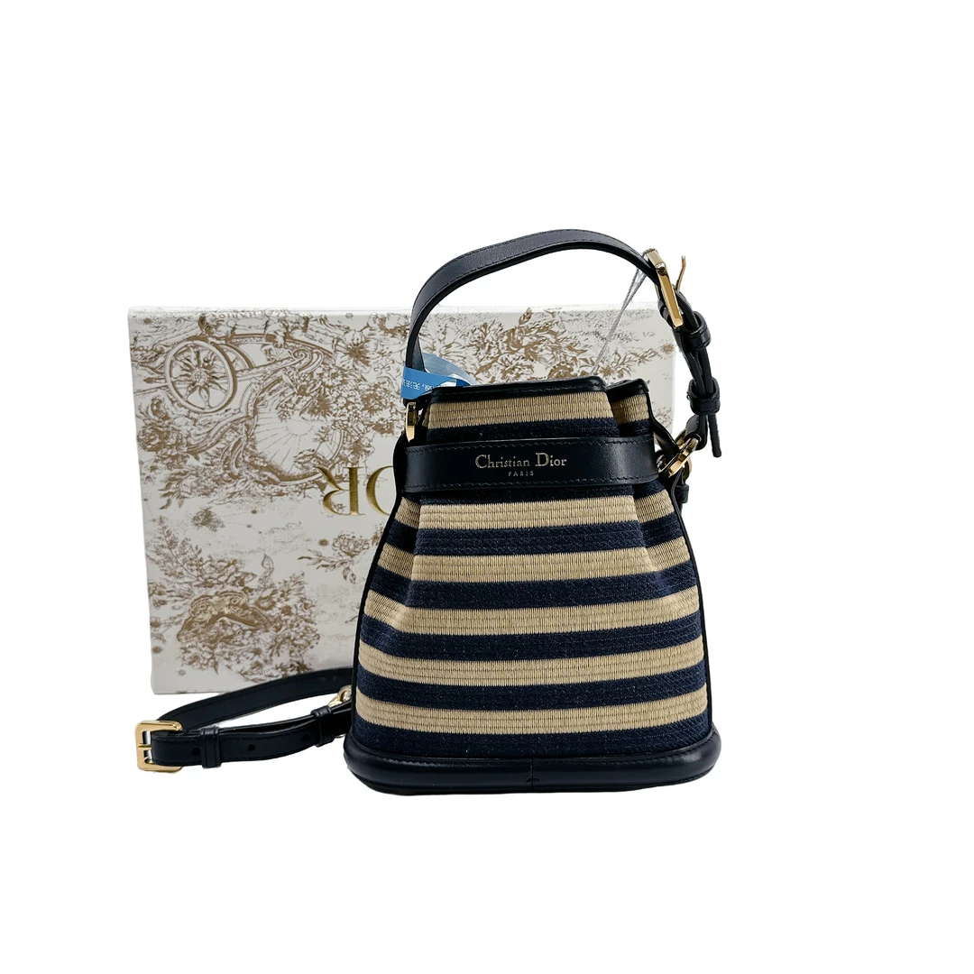 95新 DIOR/迪奥 安洁利严选斜挎包/YH022826