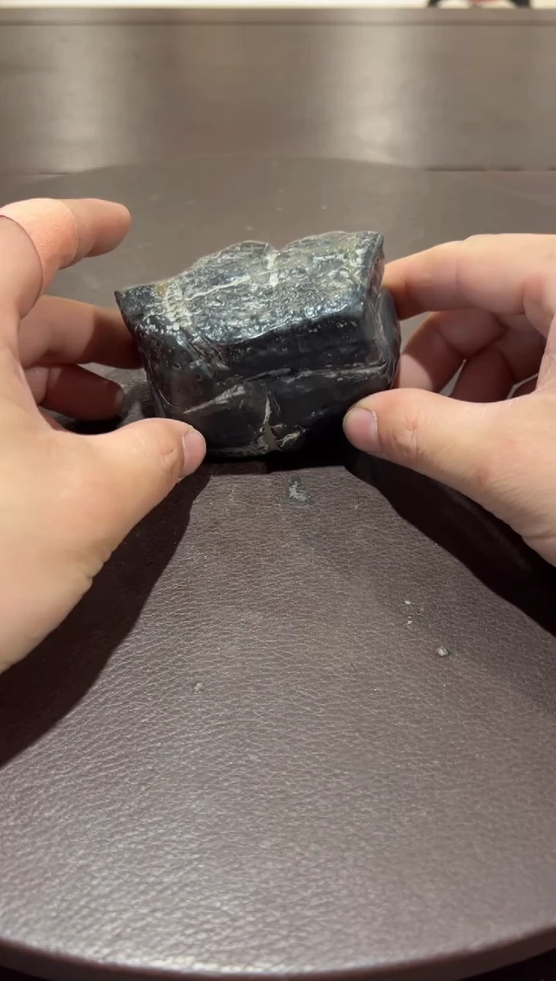 吉**意意境典雅砚台烟缸摆件