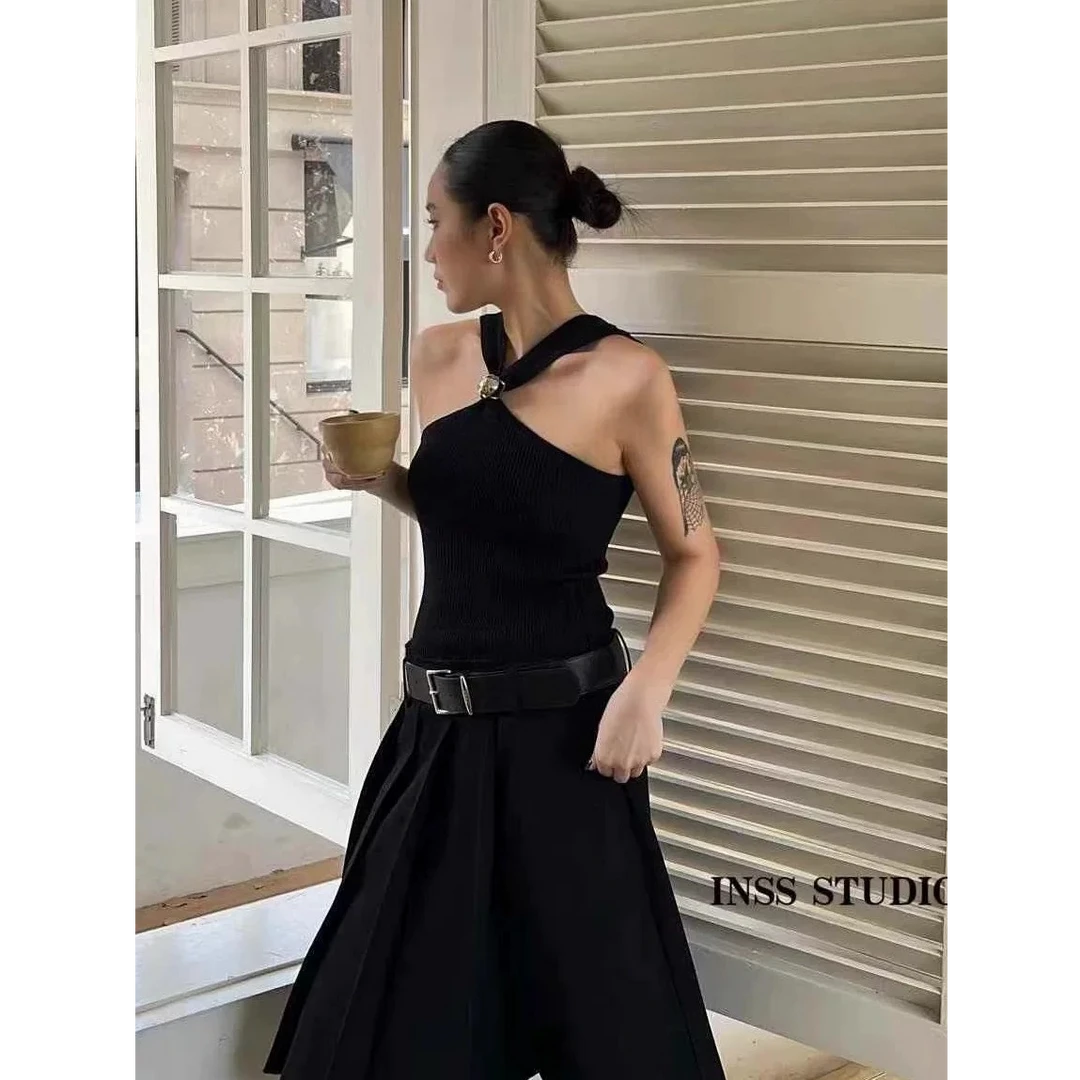 【ZZ严选】71653扭结金属扣挂脖吊带背心女工装修身气质上衣