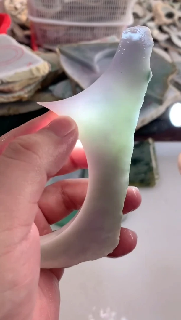 翡翠未镶嵌颈饰0韩0翡翠珠宝93
