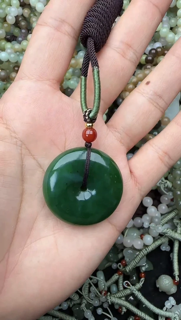 颈饰未镶嵌和田玉拍一发一